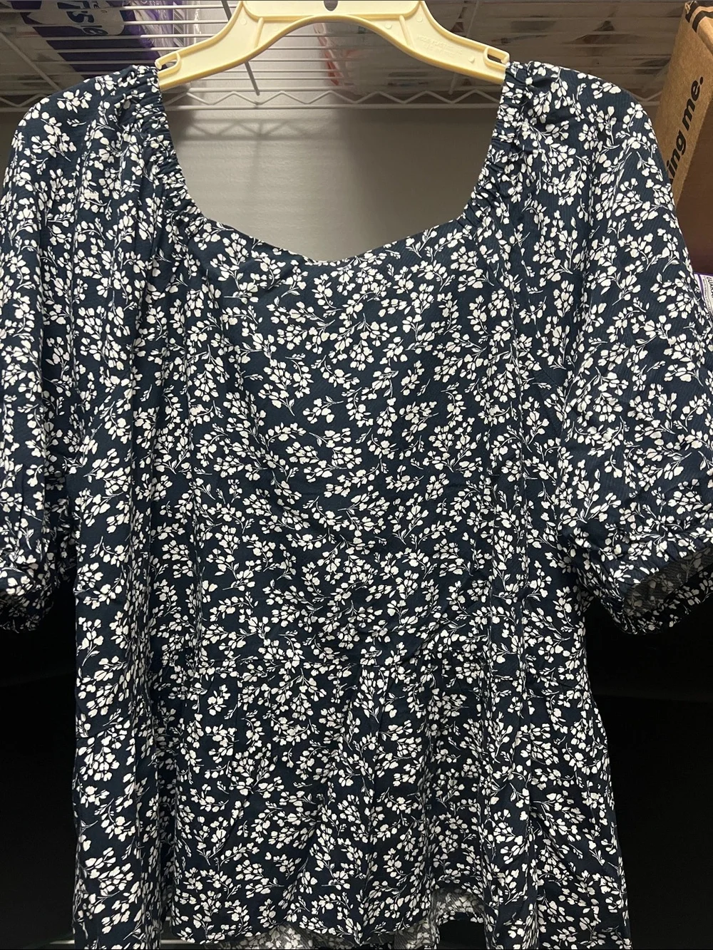 LOFT Navy and White Floral Puff-Sleeve Blouse
